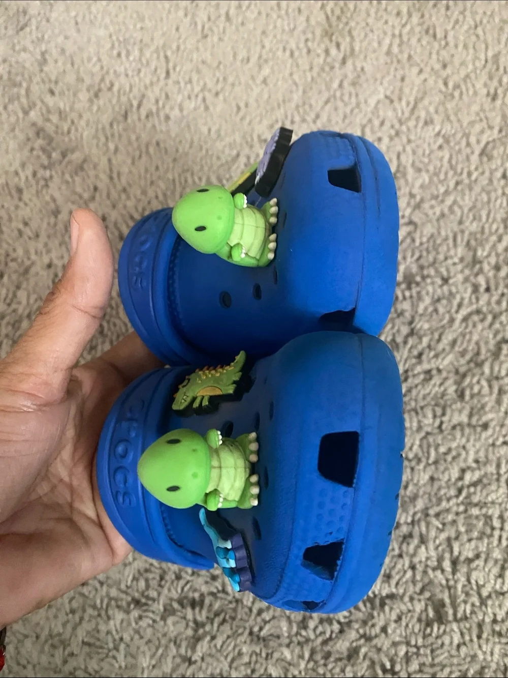 CROCS Kids Blue Clogs with Green Dinosaur Jibbitz size C8